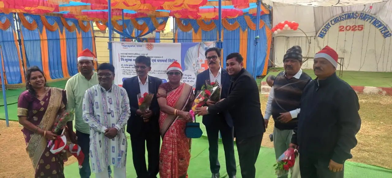 Dr. Rajesh Sinha being felicitated at Katabanji for a successful health camp organised by him