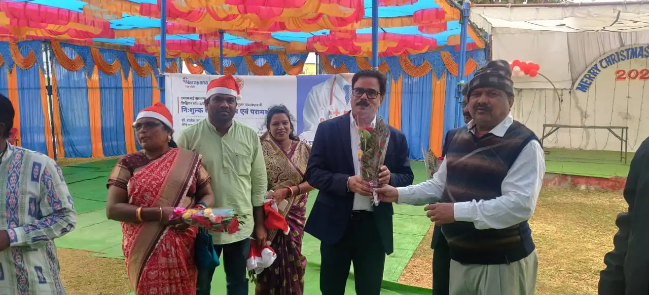 Dr. Rajesh Sinha being felicitated at Katabanji for a successful health camp organised by him